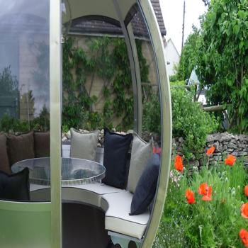 The Rotating Seater