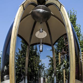 The Rotating Seater
