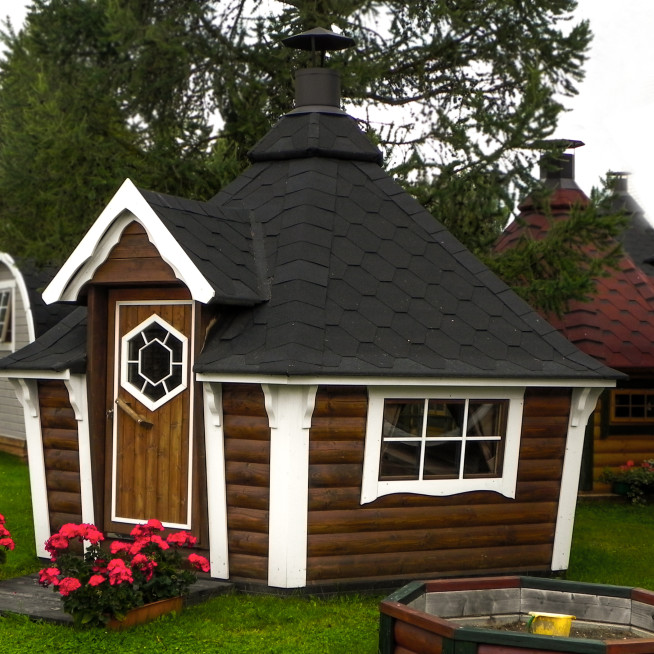 9.2sqm Grill Cabin Sloping Walls