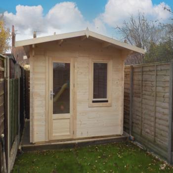 Log Cabin | Cherry