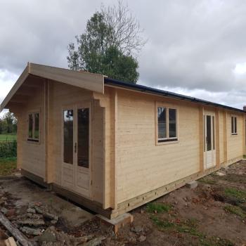 MONACO LOG CABIN