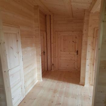 MONACO LOG CABIN