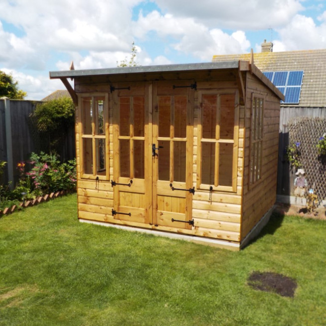 A PENT SUMMERHOUSE