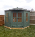 CORNER SUMMERHOUSE