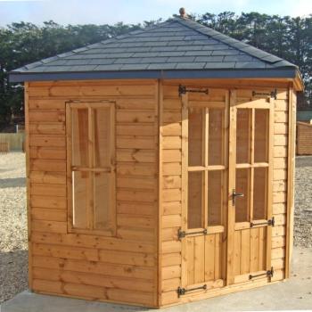 CORNER SUMMERHOUSE