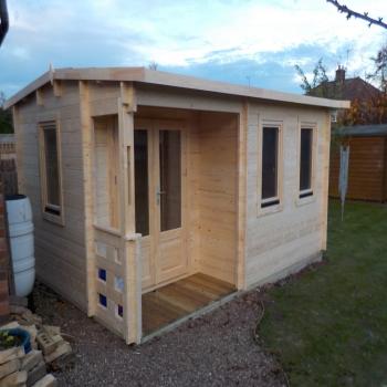 MAPLE LOG CABIN